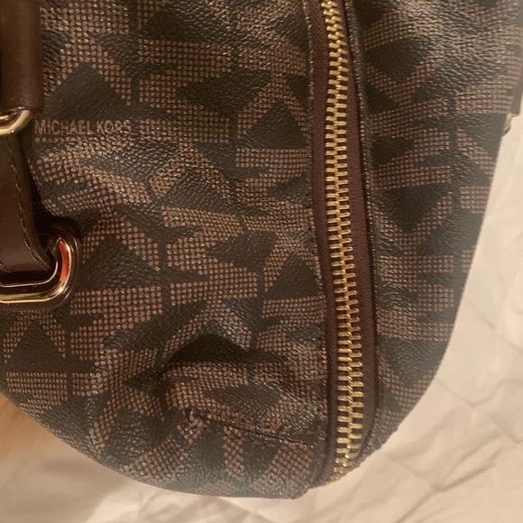 MICHAEL KORS OVERSIZE OR TRAVEL BAG. - Picture 7 of 12